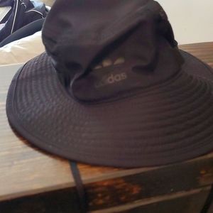 Adidas bucket hat
